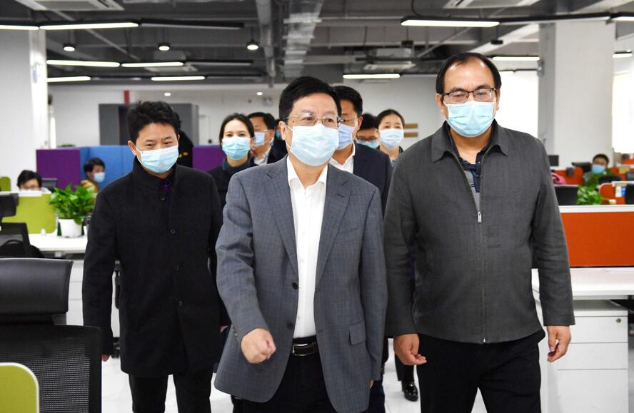 湖南省委常委、長沙市委書記胡衡華到大唐先一科技公司調(diào)研