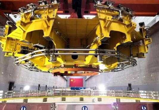 左右開“工”，三峽電站兩臺(tái)下機(jī)架同日回裝