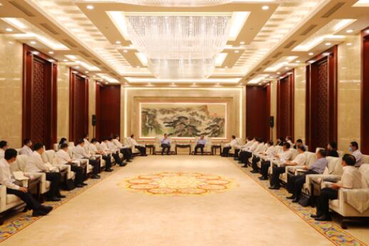 國(guó)家電網(wǎng)公司毛偉明、辛保安與山東省委書(shū)記劉家義、代省長(zhǎng)李干杰會(huì)談