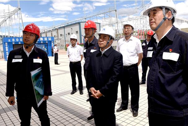 南方電網(wǎng)公司董事長(zhǎng)、黨組書記孟振平赴云南調(diào)研