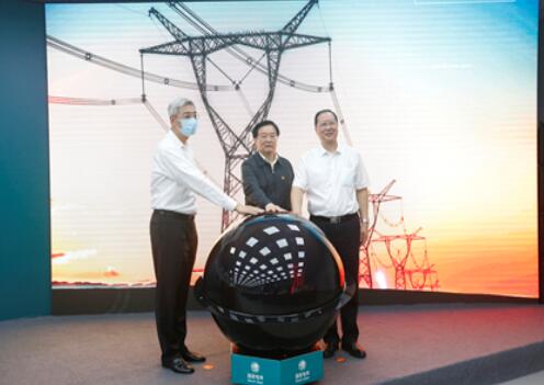 青海—河南±800千伏特高壓直流工程啟動送電