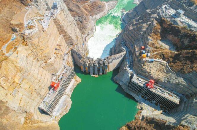 烏東德水電站首批投產(chǎn)的4臺(tái)機(jī)組正式持證運(yùn)營(yíng)