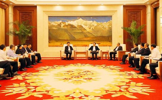 舒印彪拜會(huì)云南省委書記陳豪、省長阮成發(fā)