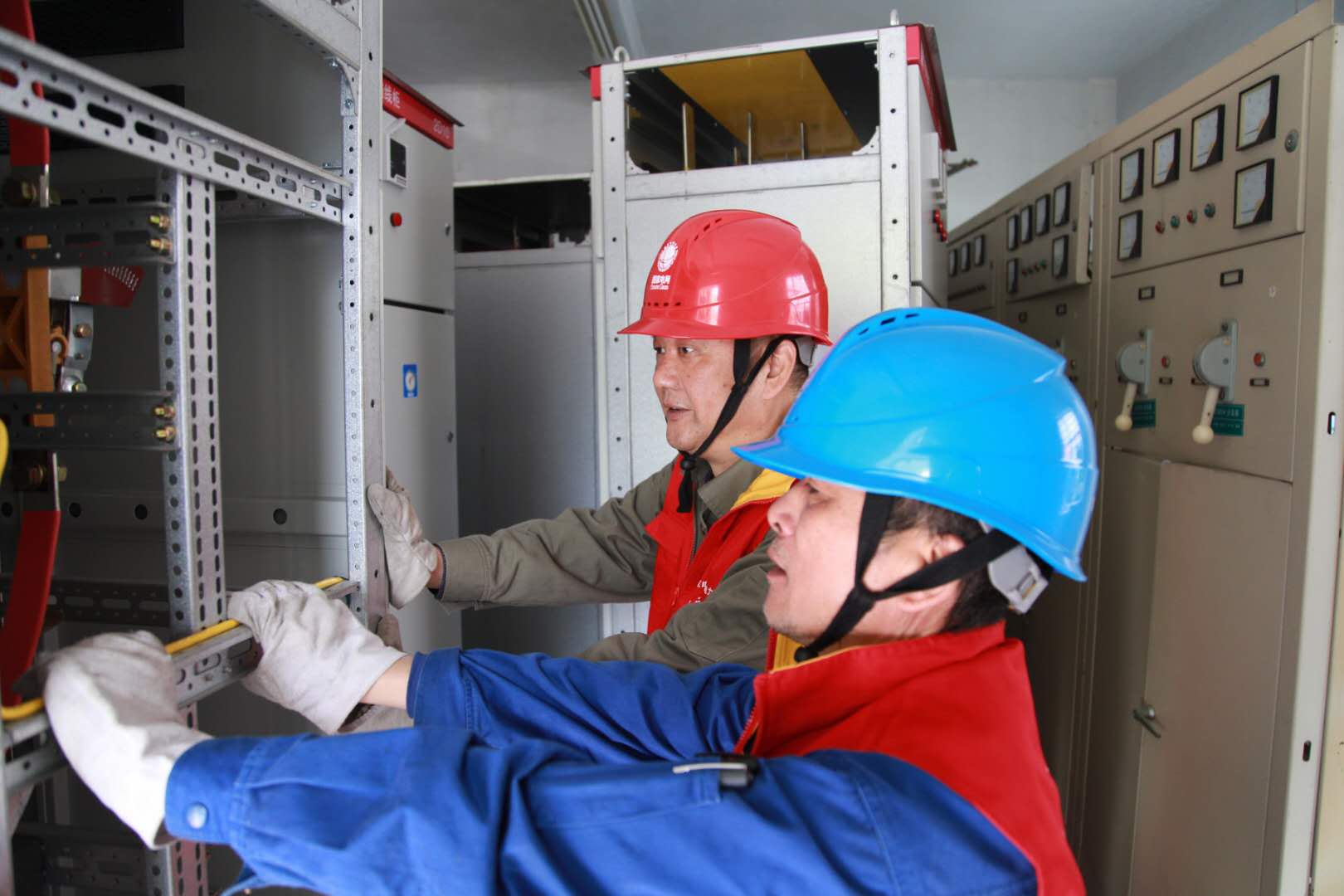 國(guó)網(wǎng)寧波市鄞州區(qū)供電公司：老舊小區(qū)煥然一新，居民幸福感顯著提高