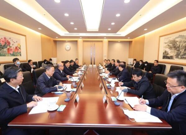 國(guó)家電網(wǎng)公司毛偉明、辛保安與生態(tài)環(huán)境部黨組書記孫金龍、部長(zhǎng)黃潤(rùn)秋舉行會(huì)談