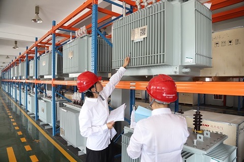 國網(wǎng)寧波市鄞州區(qū)供電公司：倉庫盤點(diǎn)，迎“冬峰”