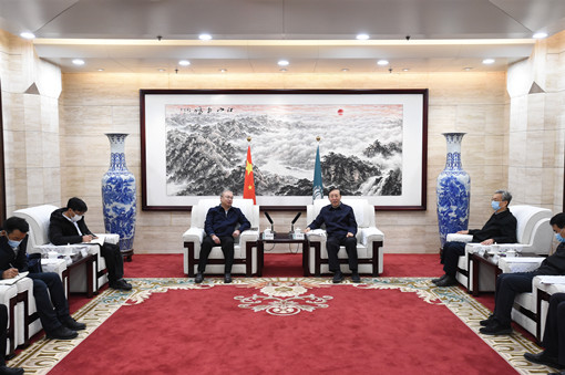 國家電網(wǎng)公司總經(jīng)理、黨組副書記辛保安會見西藏自治區(qū)副主席張永澤