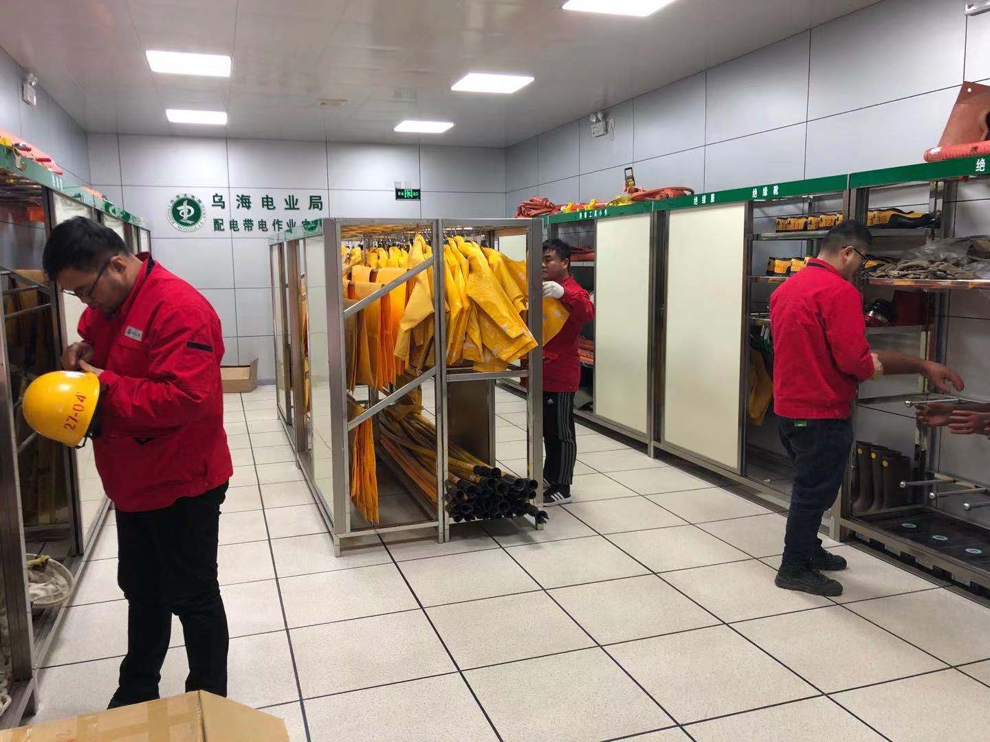 烏海電業(yè)局配電帶電作業(yè)中心：寒冬大檢查，新年保安全