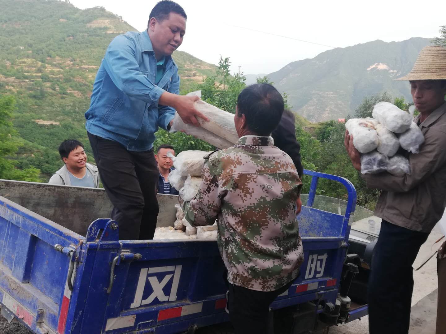 駐村七年，他以實(shí)際行動(dòng)踐行偉大脫貧攻堅(jiān)精神——記國(guó)網(wǎng)甘肅省電力公司駐村前線指揮部負(fù)責(zé)人趙宣安