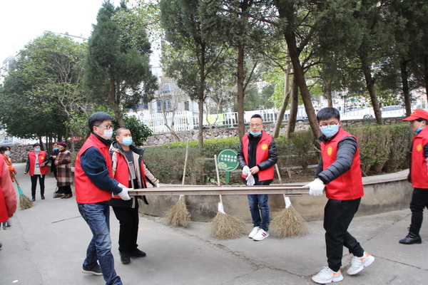 國(guó)網(wǎng)寧?？h供電公司：學(xué)雷鋒 青年在行動(dòng)