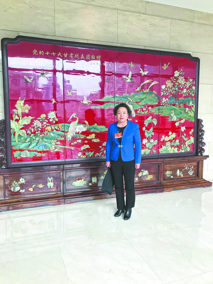 全國人大代表 胡桂花:創(chuàng)新供電服務(wù)模式 讓企業(yè)用電更舒心