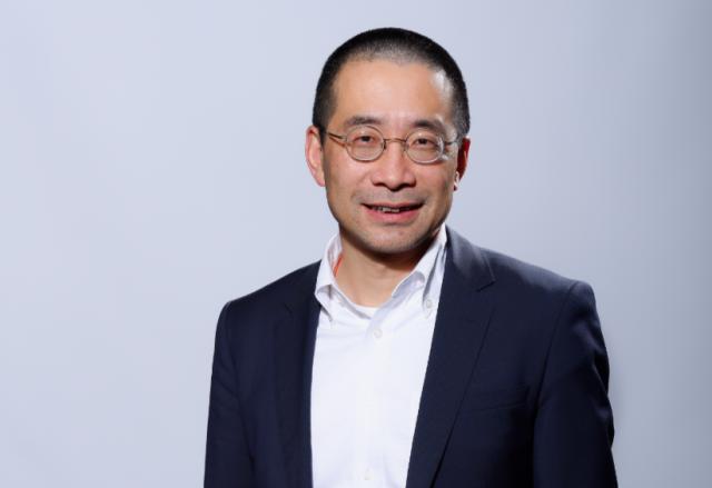 施耐德電氣全球執(zhí)行副總裁、中國區(qū)總裁尹正：提升能源效率助力實現(xiàn)碳中和