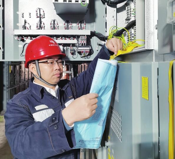 攻克技術難點 提升技能水平：廣東電網公司惠州供電局項目管理中心副總經理陳義