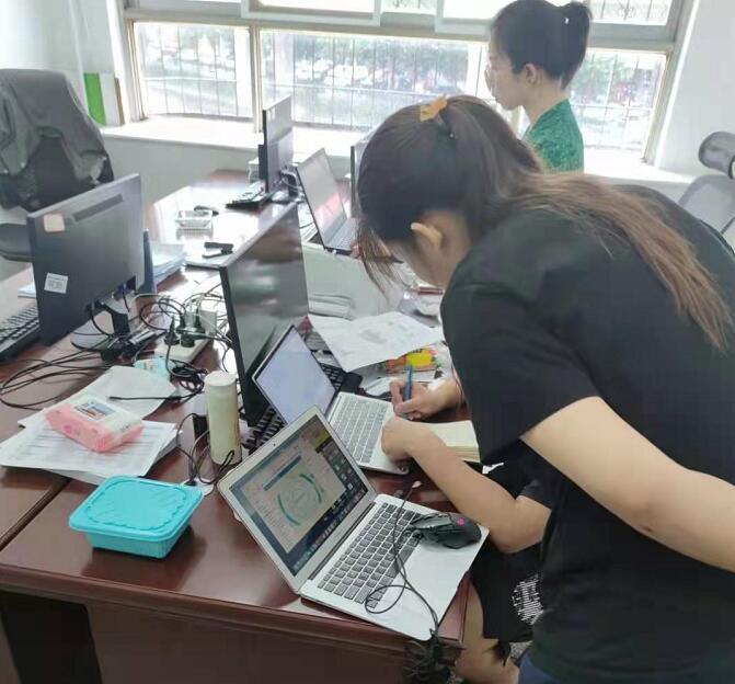 國網(wǎng)信通產(chǎn)業(yè)集團:暴雨中,他們選擇堅守崗位