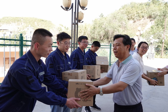 凝“新”聚力！劉家峽水電廠(chǎng)暖心關(guān)愛(ài)助“后浪”起航