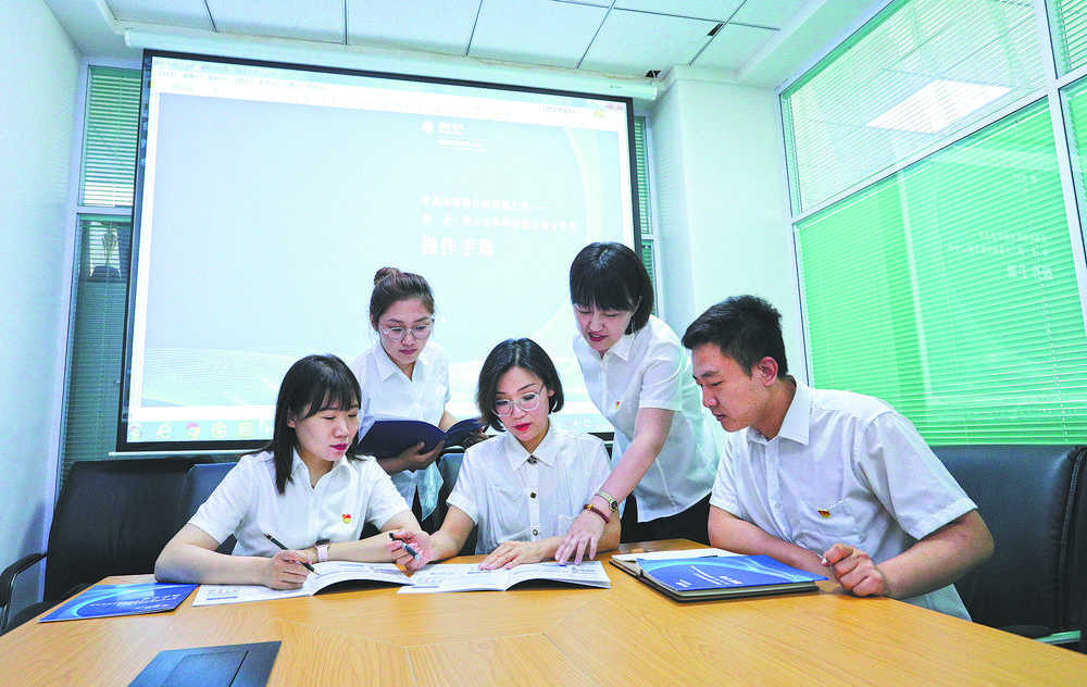 李玲紅:服務(wù)實打?qū)?關(guān)愛有溫度