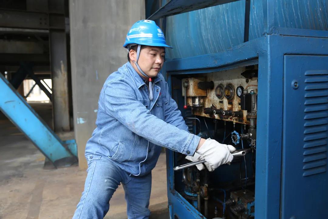 李昌華:退伍不褪色 扎根一線(xiàn)勇拼搏