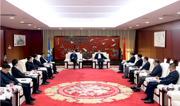 溫樞剛會見中國電建黨委書記、董事長丁焰章