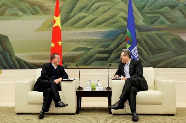 錢(qián)智民會(huì)見(jiàn)中國(guó)燃?xì)舛戮种飨?、總裁劉明輝