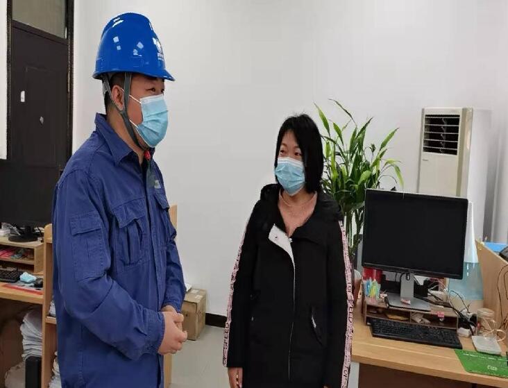 國網(wǎng)城固供電公司：走訪小微企業(yè)，當(dāng)好“電管家”