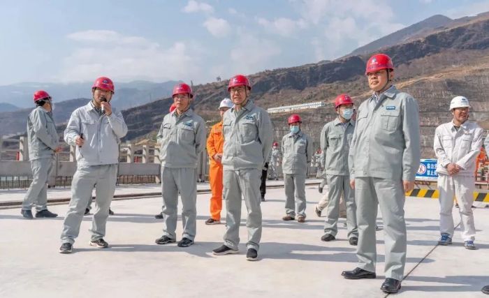 雷鳴山、韓君赴白鶴灘水電站調(diào)研