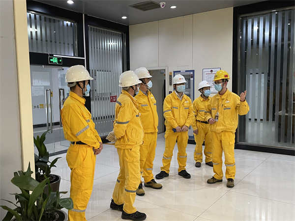 華潤電力南京公司黨委書記、總經(jīng)理薛文順深入化工園項(xiàng)目開展全面調(diào)研指導(dǎo)公司高質(zhì)量發(fā)展