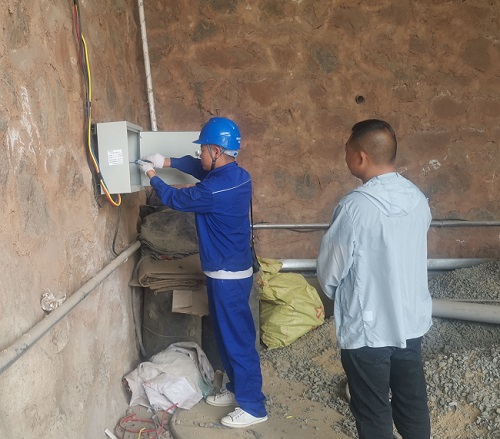 國(guó)網(wǎng)會(huì)理市供電公司“村網(wǎng)共建”覆蓋所有行政村 客戶(hù)用電獲得滿(mǎn)滿(mǎn)幸福感