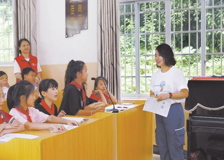 廣西荔浦供電局:文明實(shí)踐進(jìn)校園 安全用電家家傳