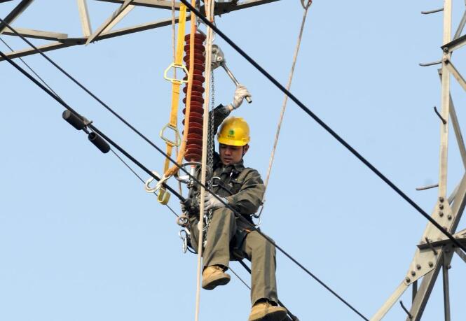 立足一線創(chuàng)新創(chuàng)效——記全國(guó)五一勞動(dòng)獎(jiǎng)?wù)芦@得者程旭