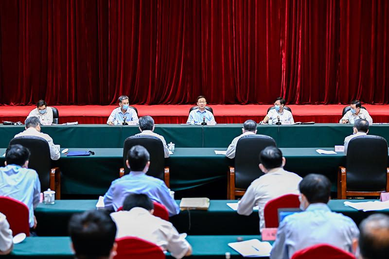 韓正:推動煤電聯(lián)營和煤電與可再生能源聯(lián)營