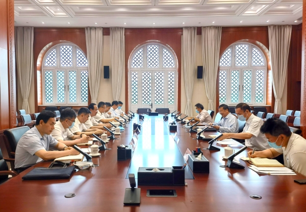 丁焰章拜訪國(guó)家能源局黨組書記、局長(zhǎng)章建華