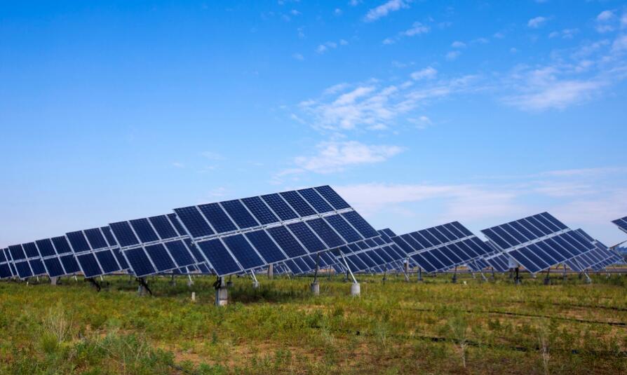 科技驅動!中國光伏十年崛起之路