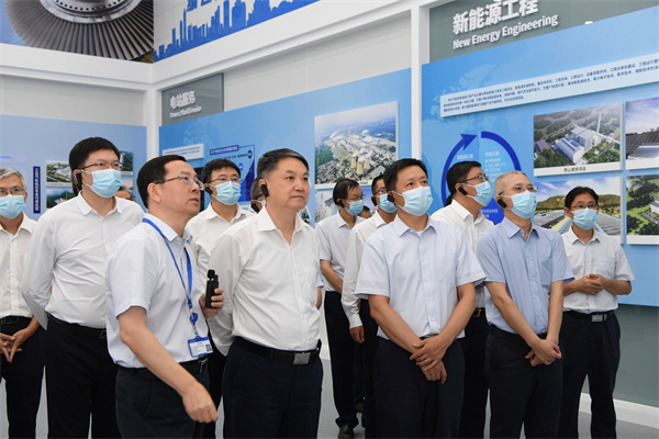 華電集團(tuán)黨組書記、董事長(zhǎng)溫樞剛與東方電氣黨組書記、董事長(zhǎng)俞培根舉行會(huì)談