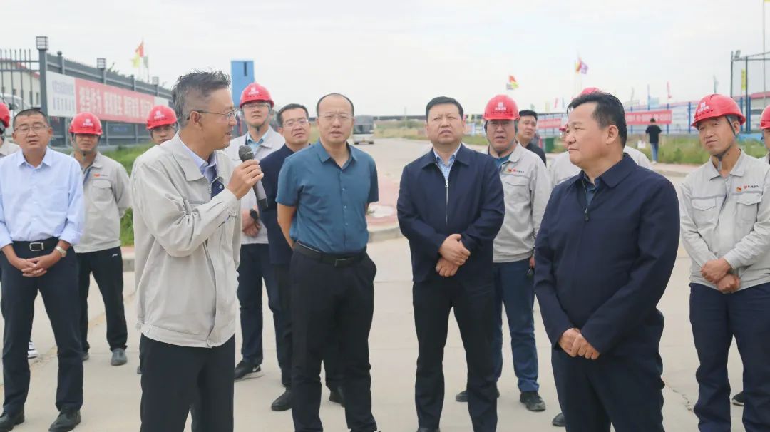 賈振國(guó)一行赴內(nèi)蒙古能源集團(tuán)長(zhǎng)城電廠(chǎng)參觀(guān)學(xué)習(xí)交流