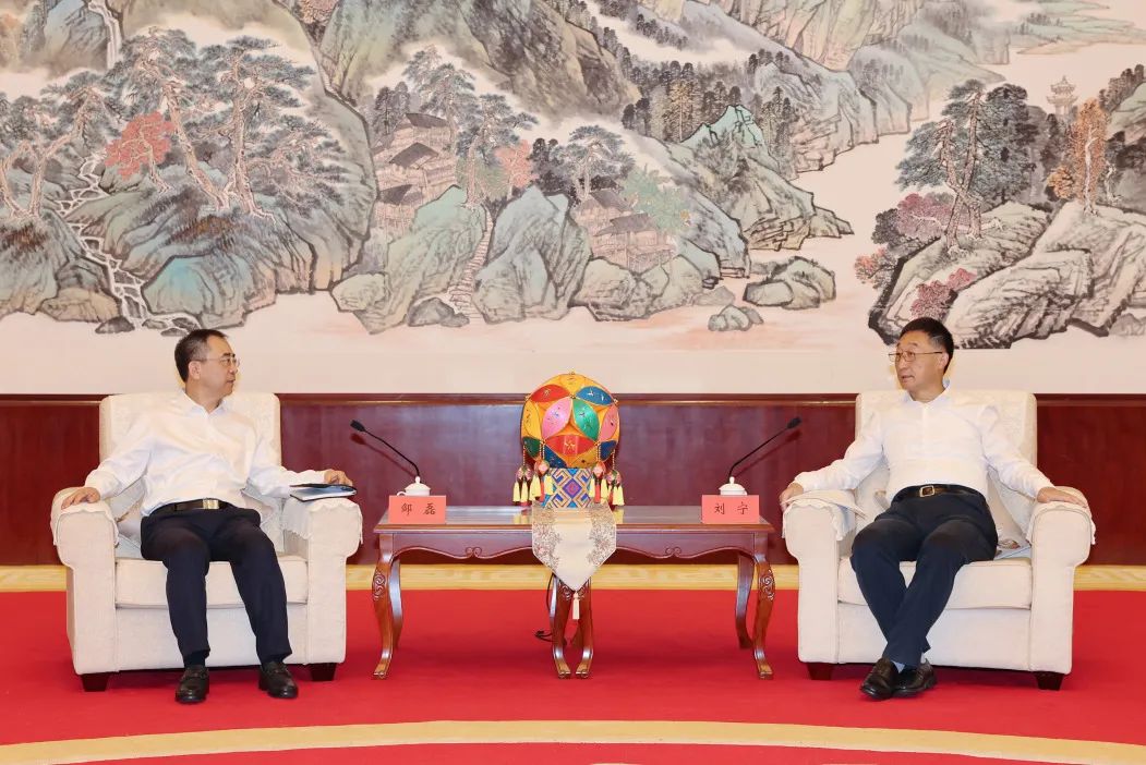 大唐集團(tuán)黨組書記、董事長鄒磊拜會廣西壯族自治區(qū)黨委書記劉寧