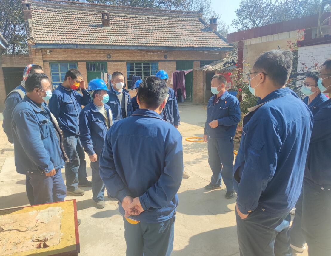 中能建建筑集團(tuán)正寧百萬(wàn)項(xiàng)目部開(kāi)展合作隊(duì)伍租房處疫情防控、用電防火專項(xiàng)檢查