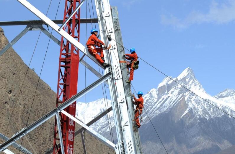 國(guó)家電網(wǎng):守護(hù)綠水青山 為美麗中國(guó)賦能