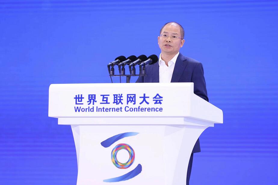 徐直軍：以數(shù)字技術驅動發(fā)展的確定性，應對全球經(jīng)濟的不確定性