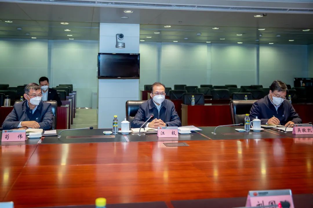 華電集團(tuán)有限公司黨組書記、董事長(zhǎng)江毅與國(guó)家能源集團(tuán)黨組書記、董事長(zhǎng)劉國(guó)躍舉行會(huì)談