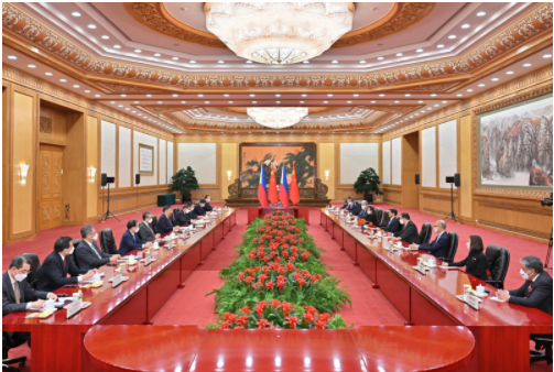 習近平：中國愿同菲方開展光伏、風能等綠色能源合作