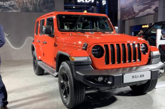 新能源越野今年會(huì)火，但大電池不靠譜?小電池配發(fā)動(dòng)機(jī)最合適