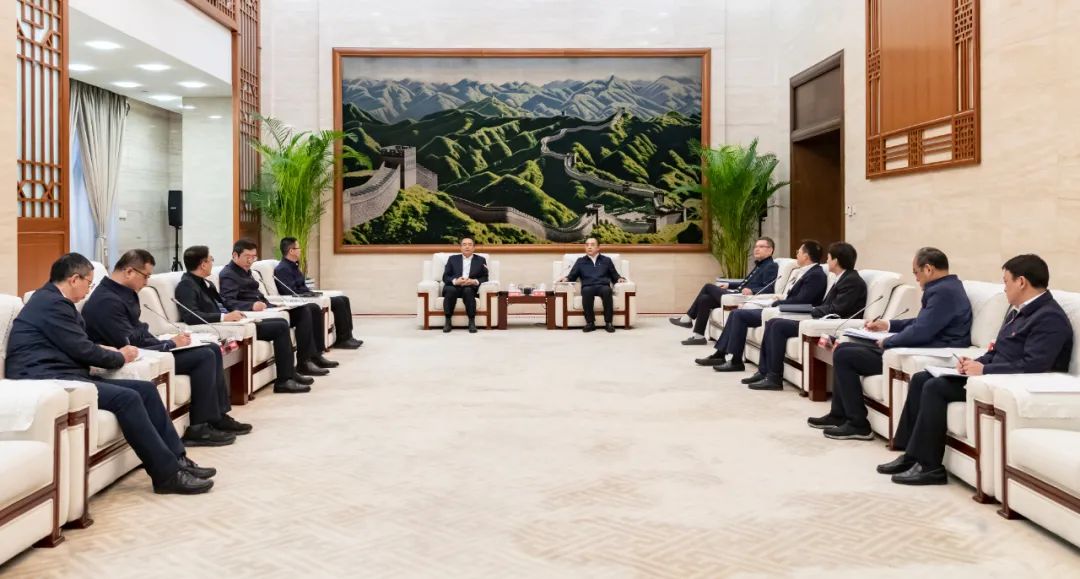 大唐集團(tuán)黨組書(shū)記、董事長(zhǎng)鄒磊會(huì)見(jiàn)哈電集團(tuán)黨委書(shū)記、董事長(zhǎng)曹志安