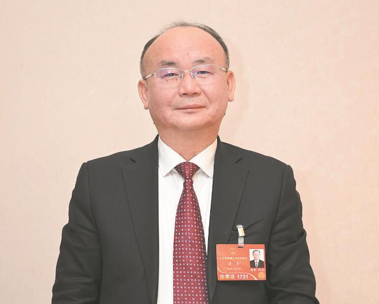 優(yōu)質(zhì)供電服務(wù)助力裝備制造業(yè)高質(zhì)量發(fā)展——訪全國(guó)人大代表、楚天科技股份有限公司董事長(zhǎng)兼總裁唐岳