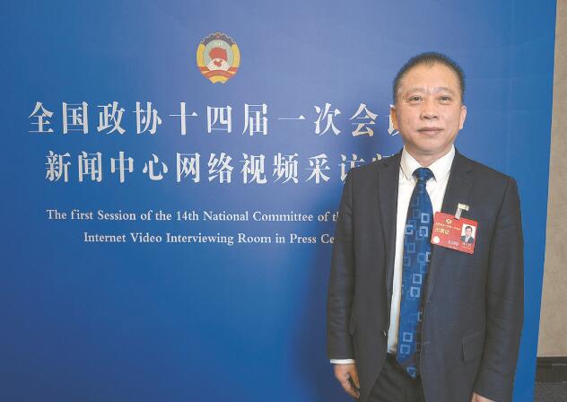 強(qiáng)化科技創(chuàng)新 推動(dòng)發(fā)展方式綠色轉(zhuǎn)型——訪全國政協(xié)委員、中國工程院院士劉中民