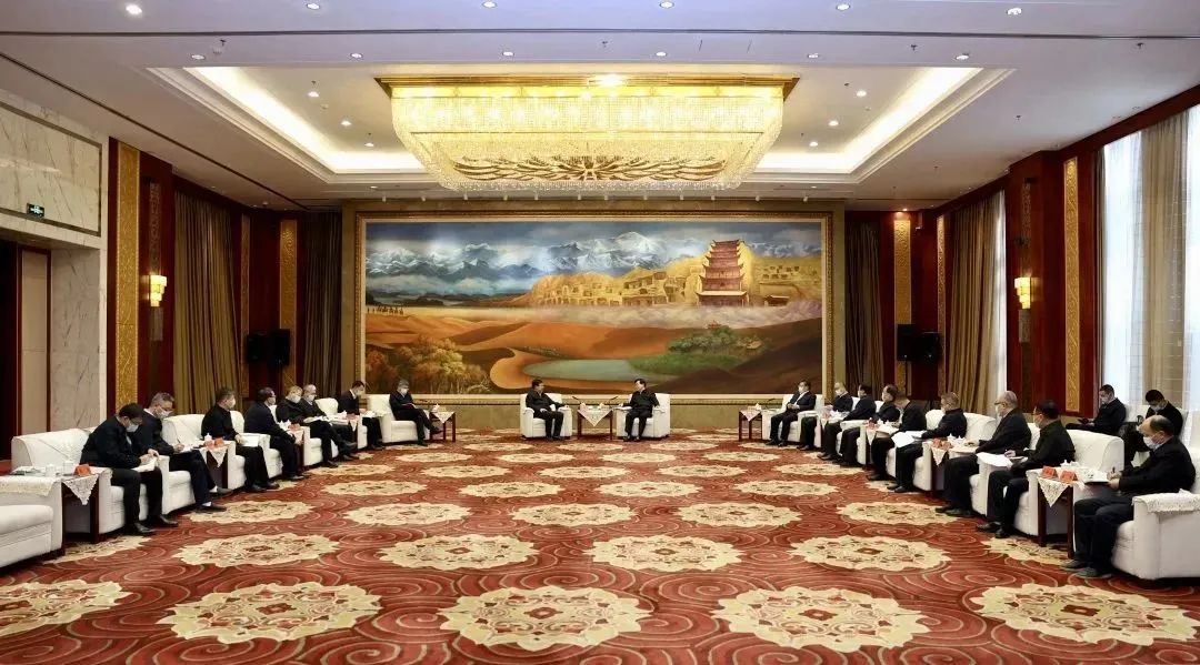 華能集團(tuán)總經(jīng)理、黨組副書記鄧建玲拜會(huì)甘肅省委書記胡昌升、省長(zhǎng)任振鶴