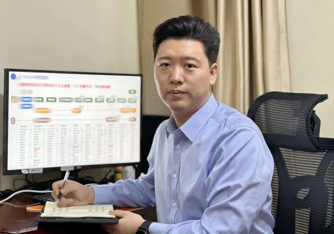 國(guó)網(wǎng)信通產(chǎn)業(yè)集團(tuán)工匠張海超：踐行工匠精神，平凡鑄就不凡