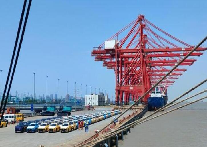 從上海口岸看中國(guó)新能源汽車(chē)出海按下“加速鍵”