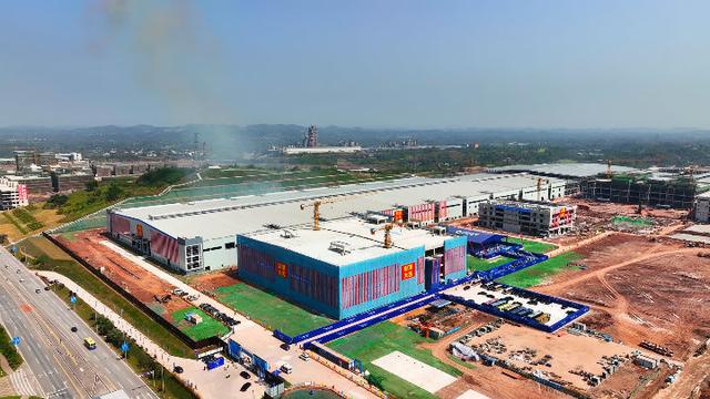 儲(chǔ)能新賽點(diǎn)：從百億工廠到巨頭加碼，發(fā)生了什么