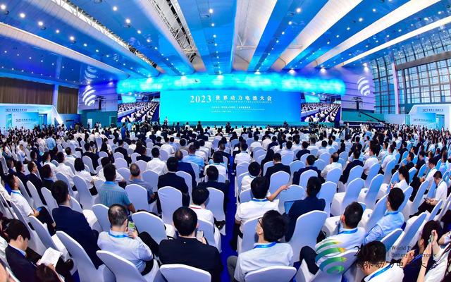 逐夢(mèng)萬億級(jí)新藍(lán)海，動(dòng)力電池如何標(biāo)準(zhǔn)統(tǒng)一、安全運(yùn)輸、回收利用?