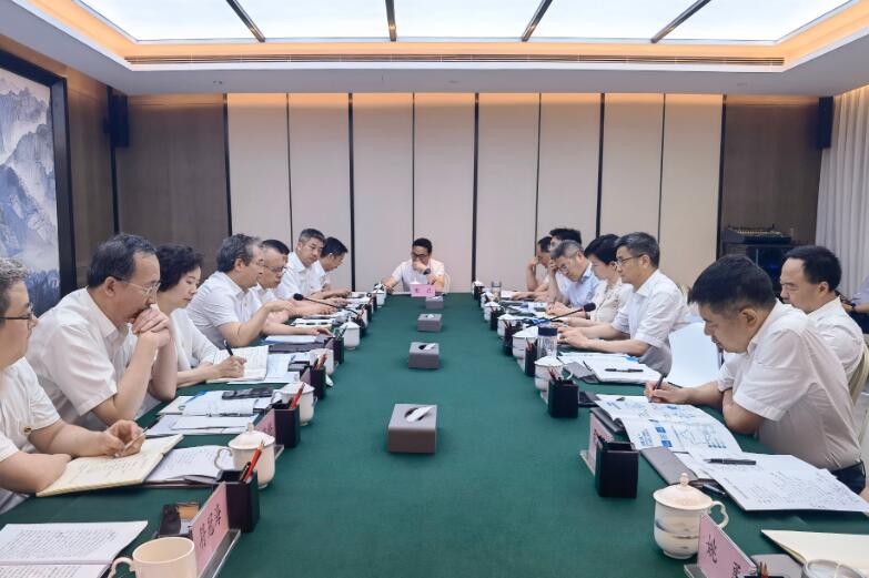 中國(guó)能建副總經(jīng)理吳云與襄陽市委副書記、市長(zhǎng)王太暉會(huì)談